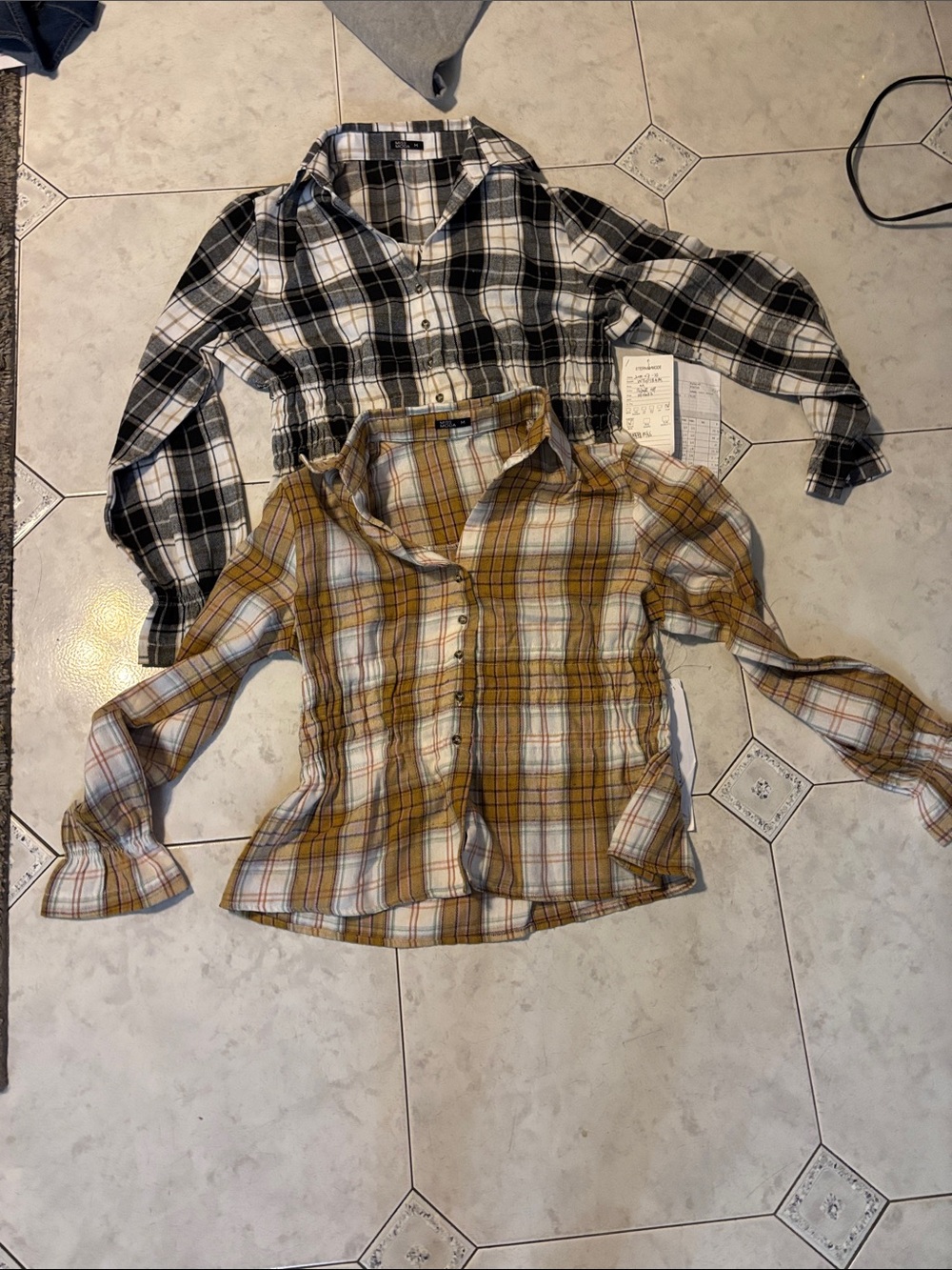 Women's Plaid Button-Front Shirt - Black/White & Mustard Plaid